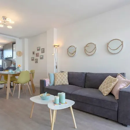 아파트 Superbe Marina Spacieuse En Face De La Plage!