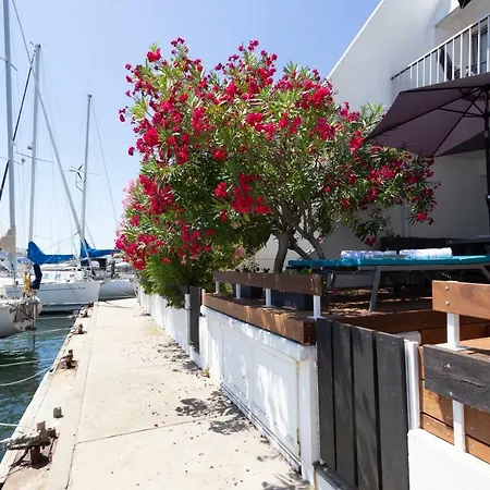 Apartment Superbe Marina Spacieuse En Face De La Plage! Le Grau-du-Roi