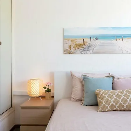 Superbe Marina Spacieuse En Face De La Plage! 르그로뒤후아
